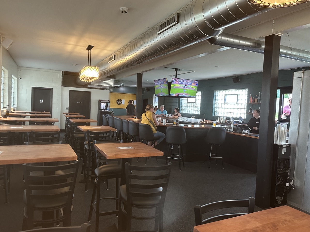 100 E Montana St - Commercial - Restaurant