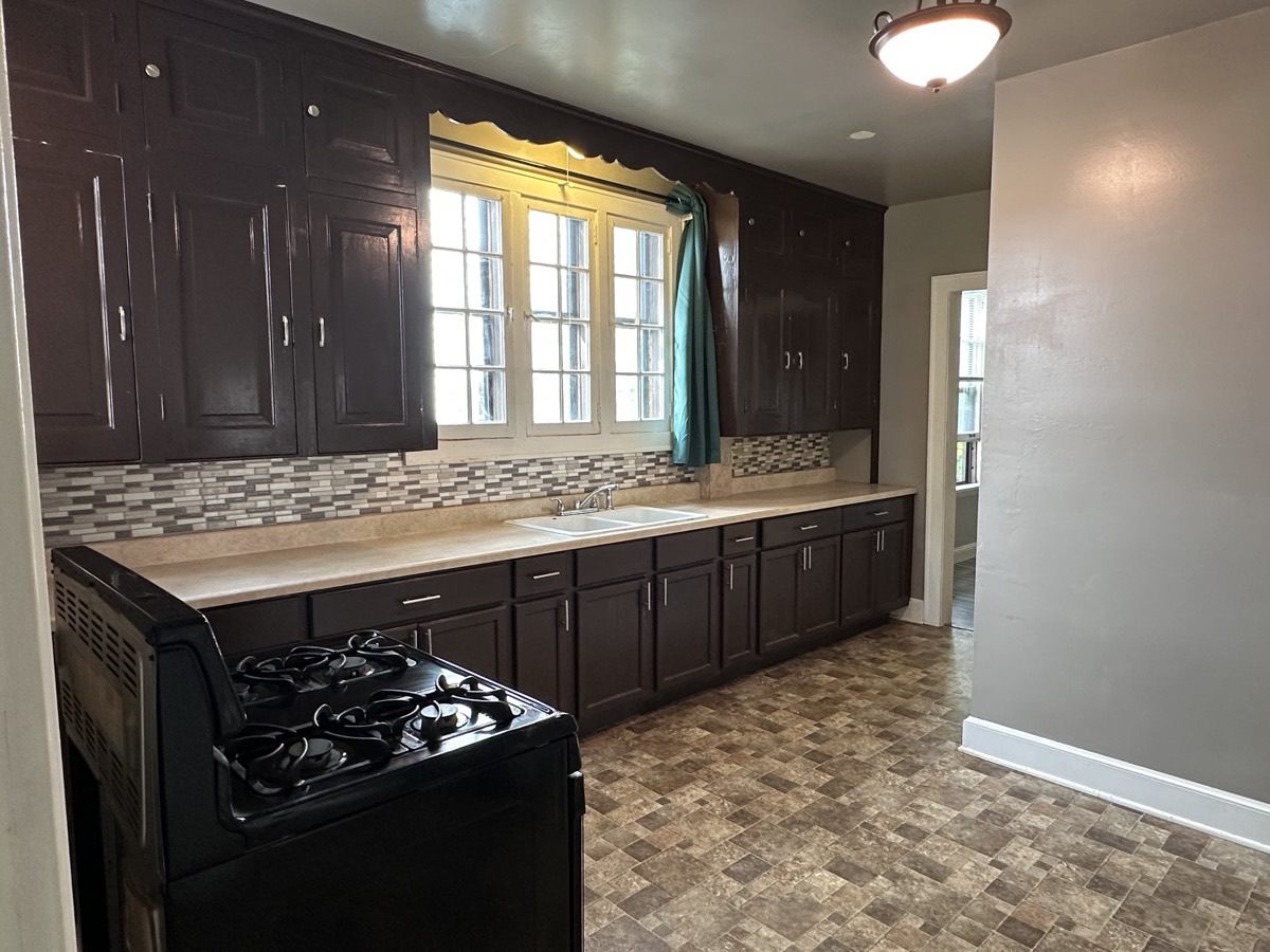 131 E Oklahoma Ave - Triplex - Lower 1