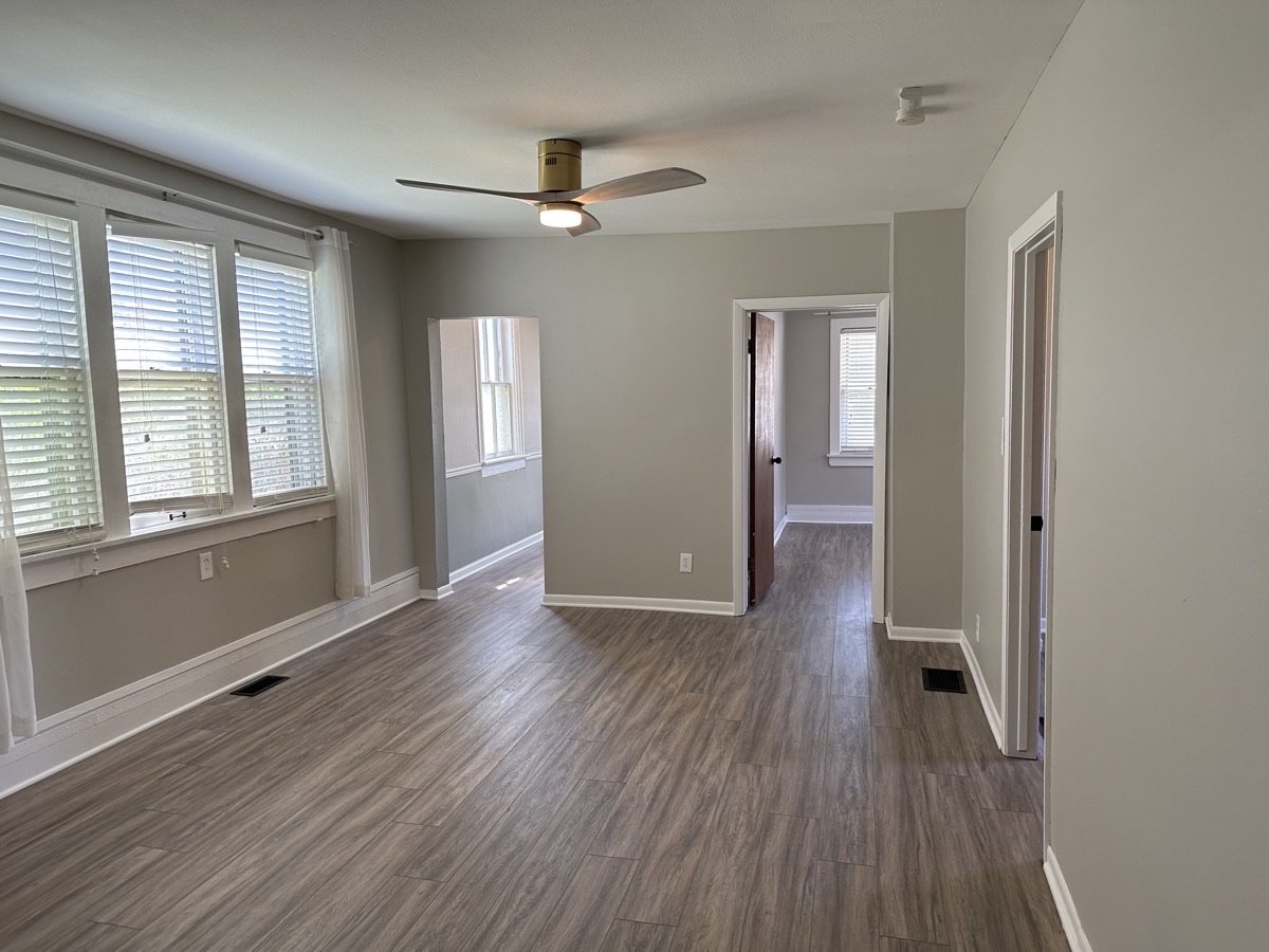 314 E Dewey Pl - Duplex - Lower Unit